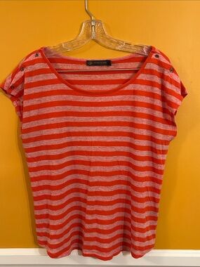 Outback Red Women’s Red and Light Gray Striped Scoop Neck Tee